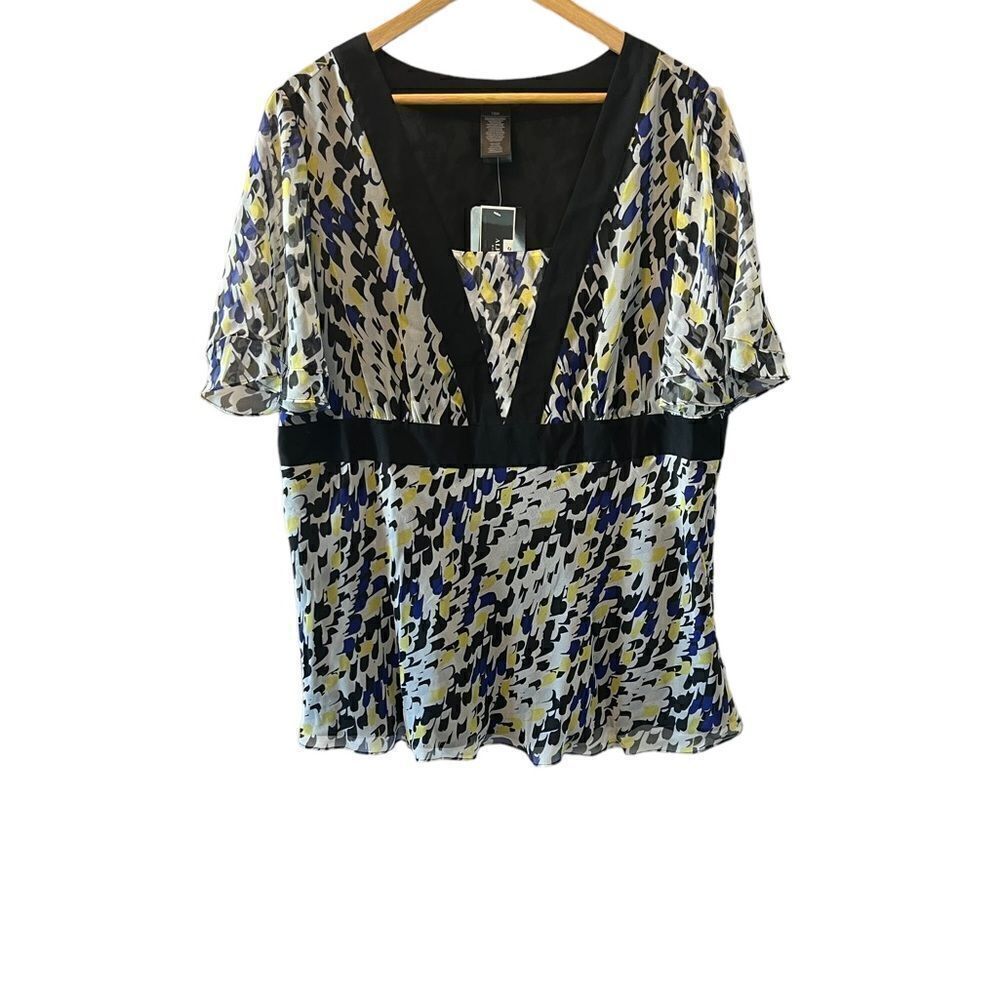 NWT ALFANI 100% Silk Printed Deep Neck Short Flutter Sleeve Dressy Top 18W